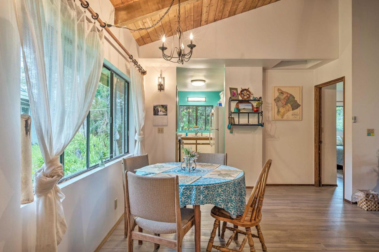 Peaceful Abode With Deck, 13 Mi To Black Sand Beach! Naalehu Exteriér fotografie