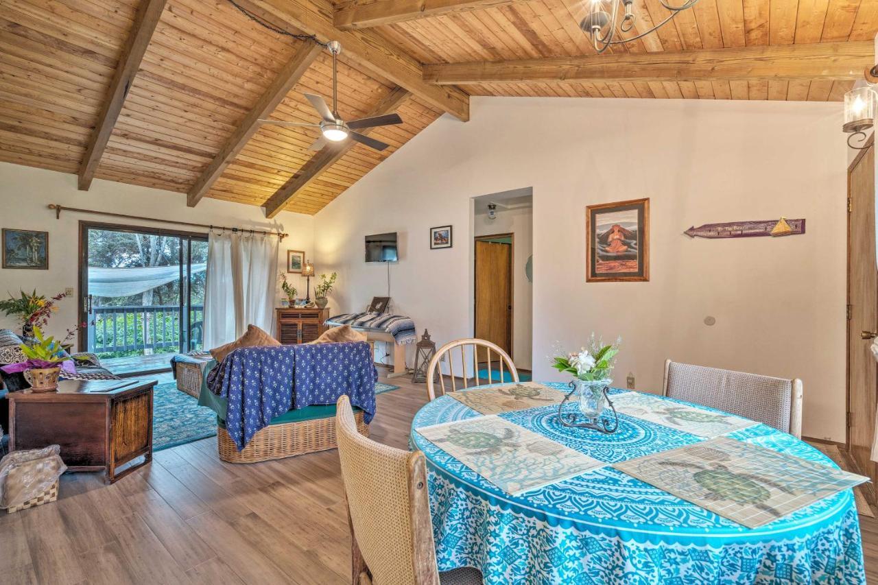 Peaceful Abode With Deck, 13 Mi To Black Sand Beach! Naalehu Exteriér fotografie